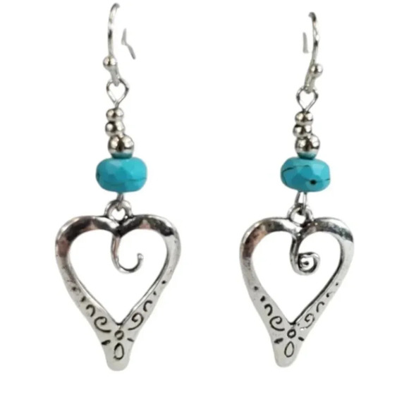 Heart cutout beaded Dangle Earrings - Picture 2 of 4
